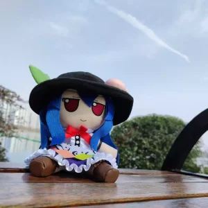 Búp bê nhân vật Hinanawi Tenshi Touhou Project fumo